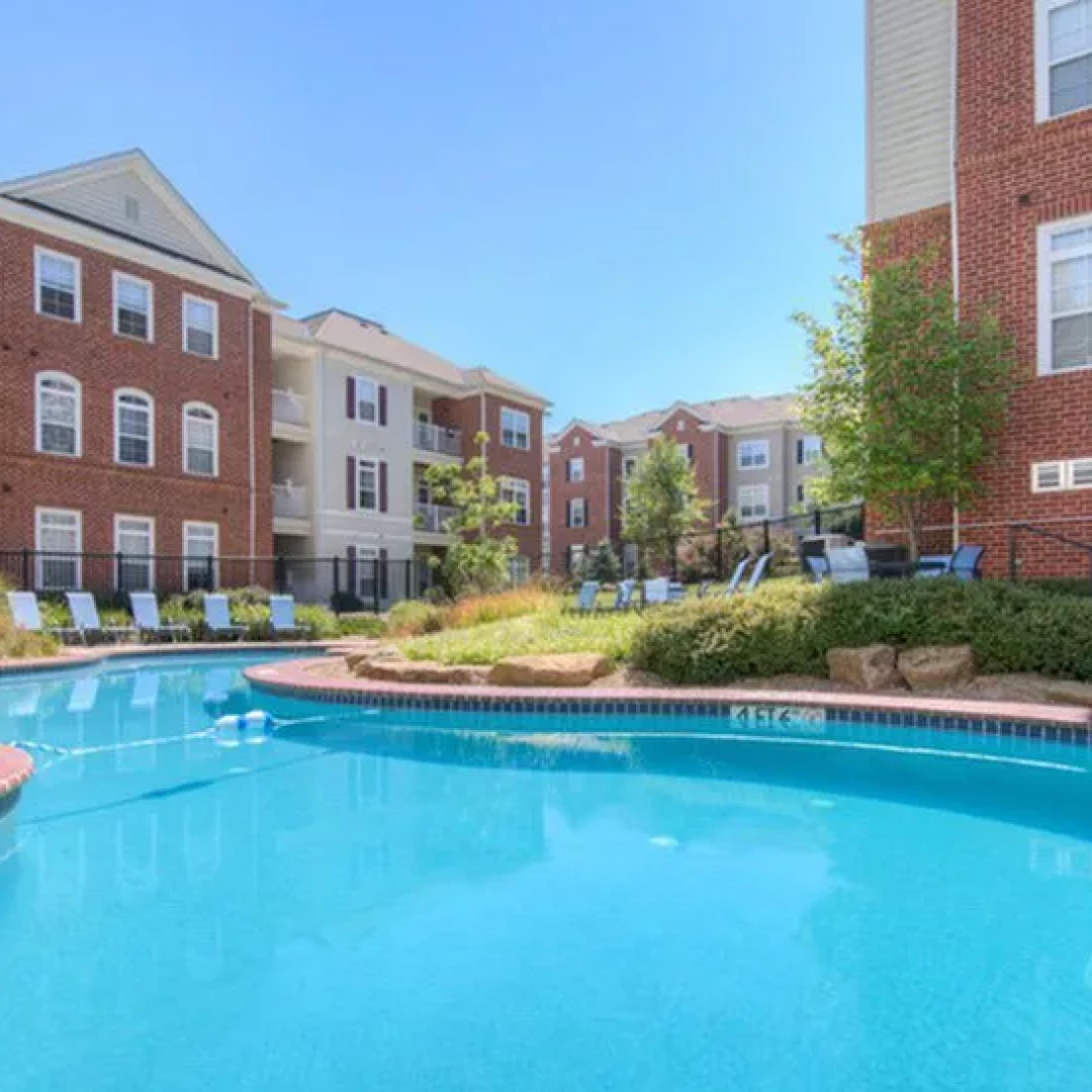 Summit at Coates Run Pool